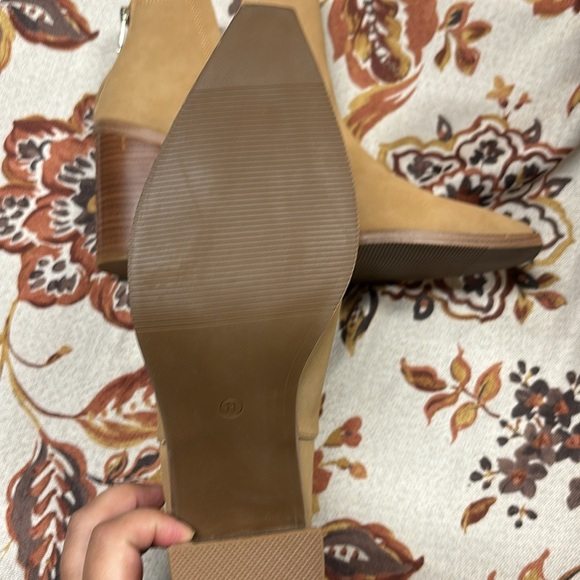 Chunky Block Stacked Mid Heel Ankle Boots Back Zipper Cut Out Pointed Toe Bootie - Picture 8 of 8